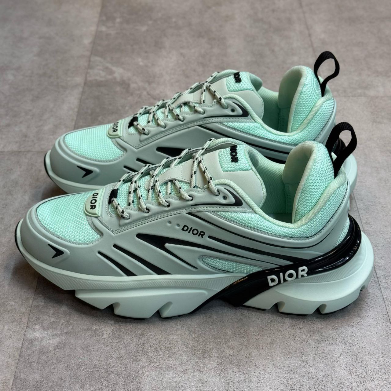dior b44